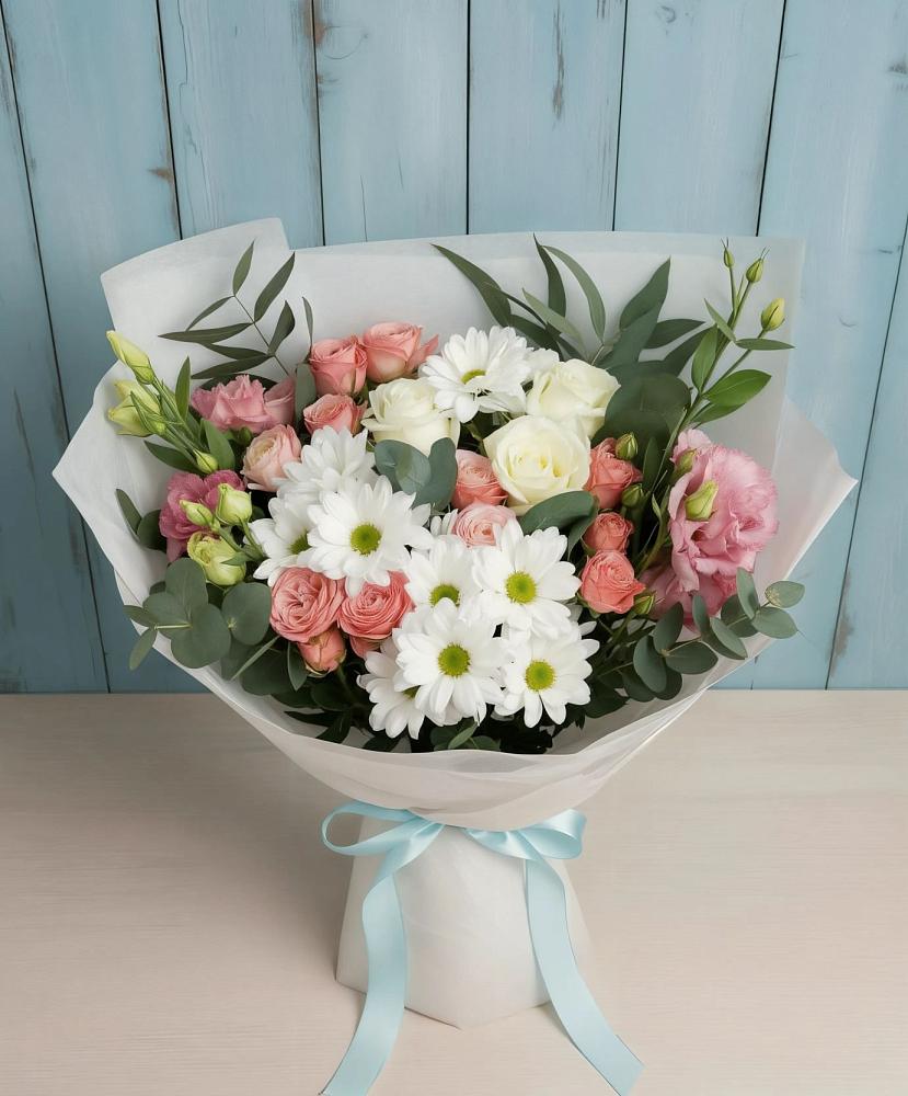 Букет цветов из: Розы, Лизиантусы и Хризантемы в Домне