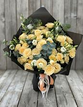 Букет цветов из:  Розы и Лизиантусы в Домне