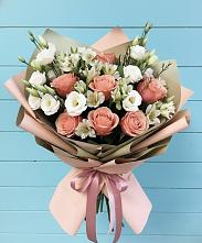 Букет цветов из:  Розы, Альстромерии и Лизиантусы в Домне