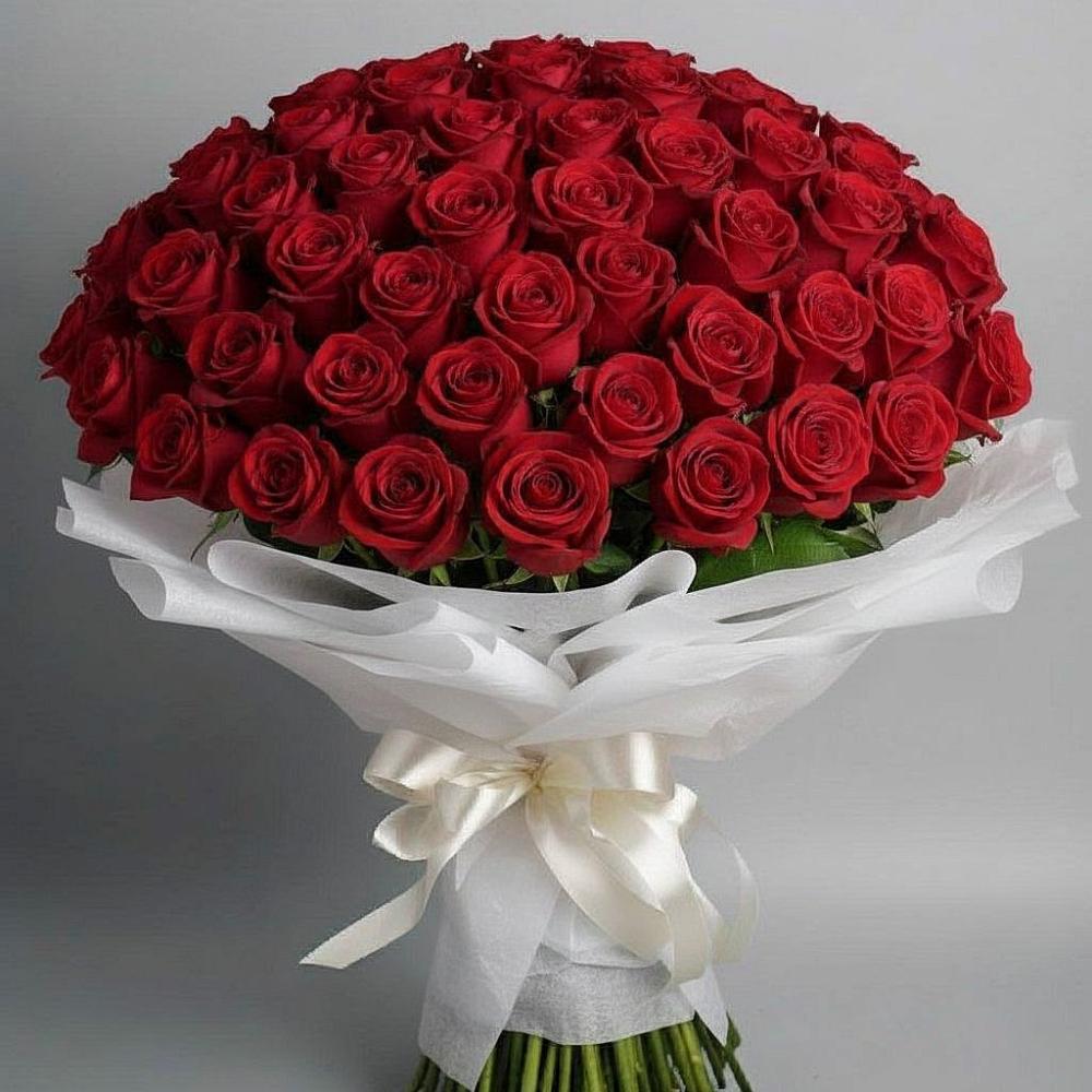 Букет 101 Красная роза Блэк Мэджик в Домне