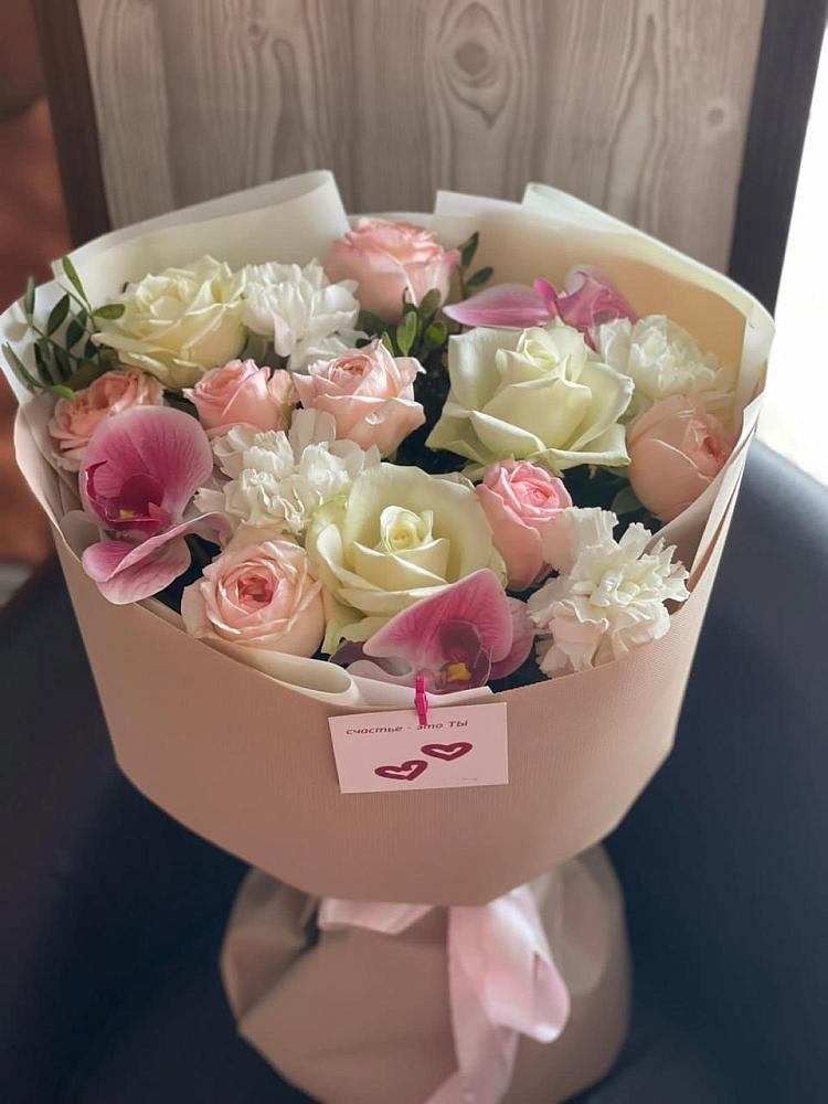 Букет цветов из: Орхидеи, Розы и Гвоздики в Домне