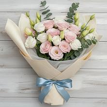 Букет цветов из:  Лизиантусы #REPLACE_PRED# Домне