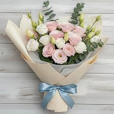 Букет цветов из:  Лизиантусы в Домне