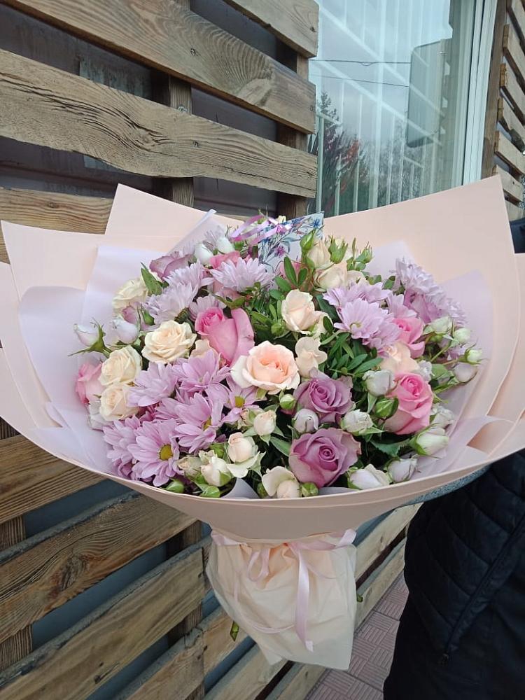 Букет цветов из: Розы и Хризантемы в Домне