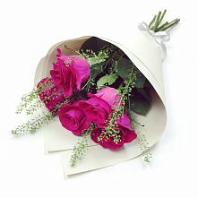 Букет цветов из:  Розы в Домне