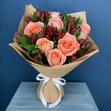Букет цветов из:  Розы и Альстромерии в Домне
