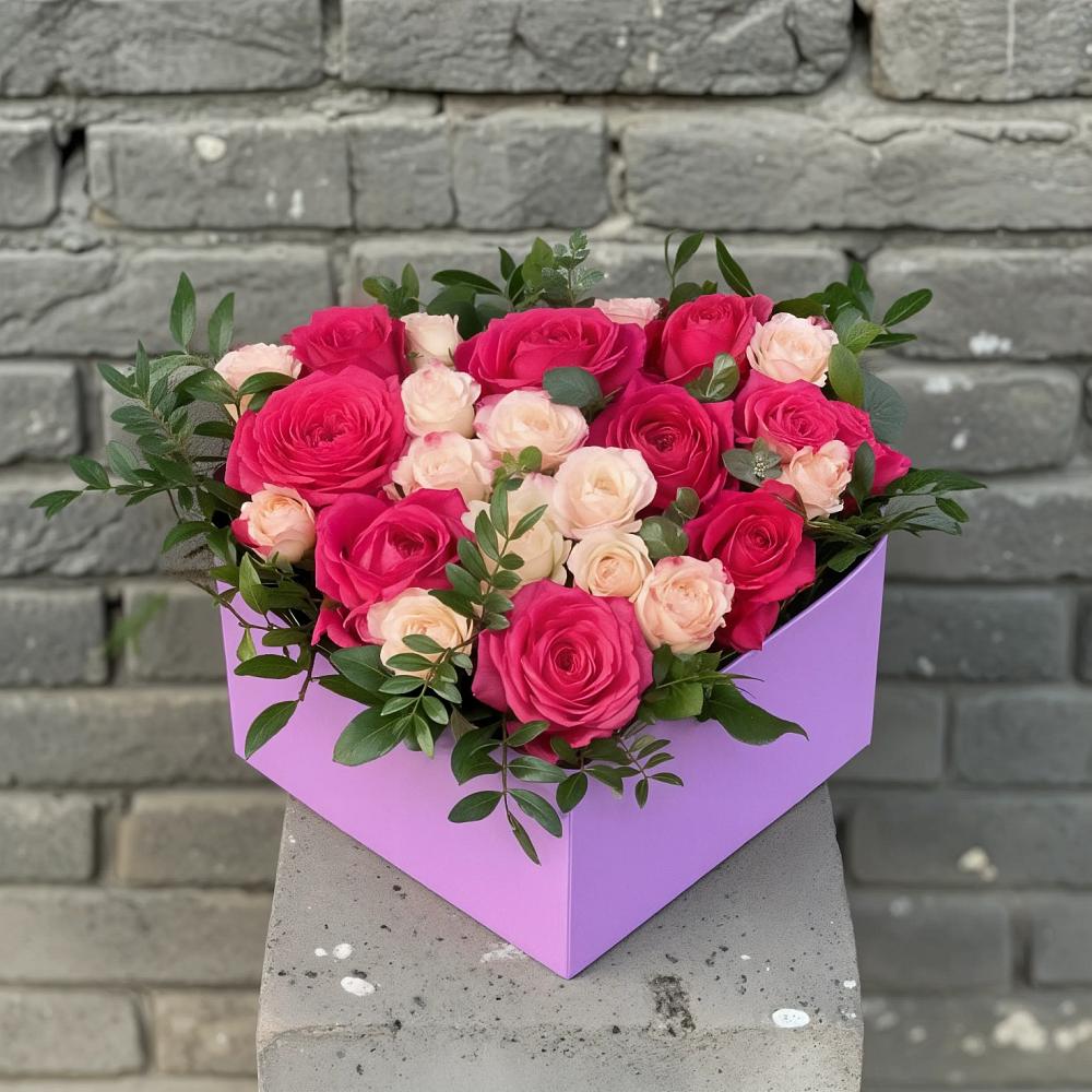 Цветочная композиция из Розы в коробке в Домне