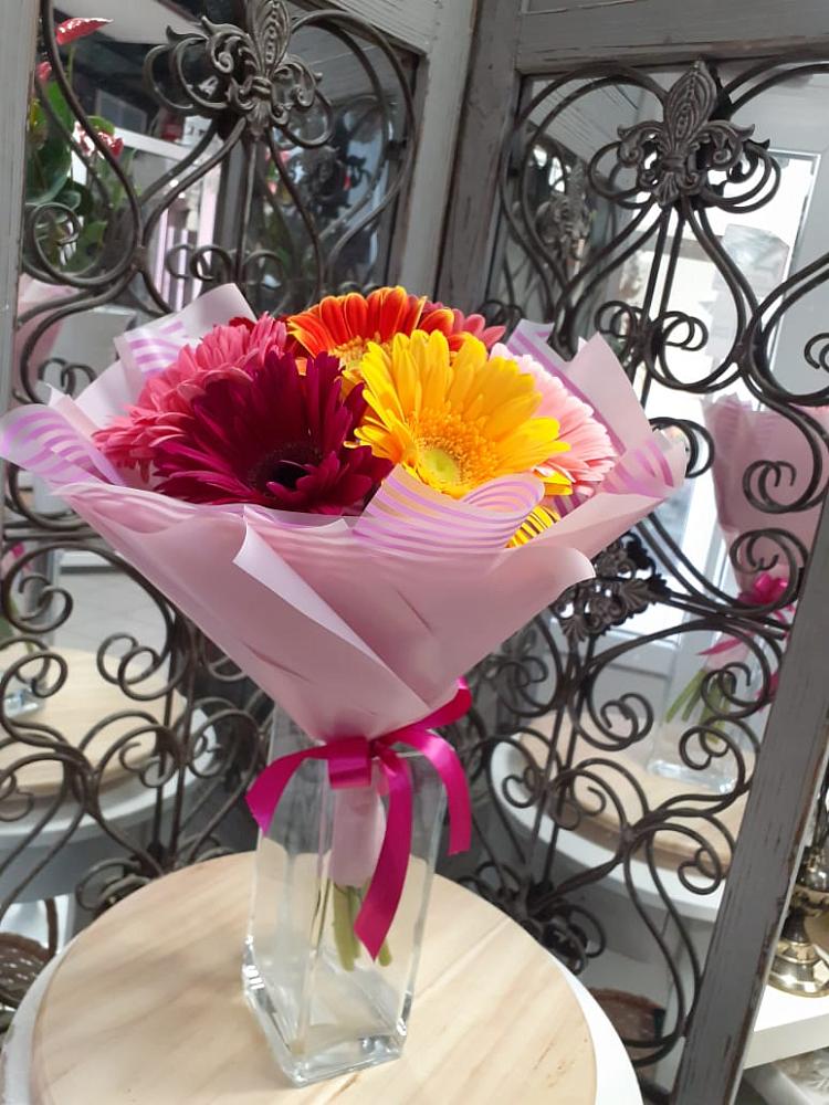 Букет цветов из: Герберы в Домне