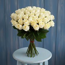 Букет 51 Белая роза Эдлесс Лав в Домне