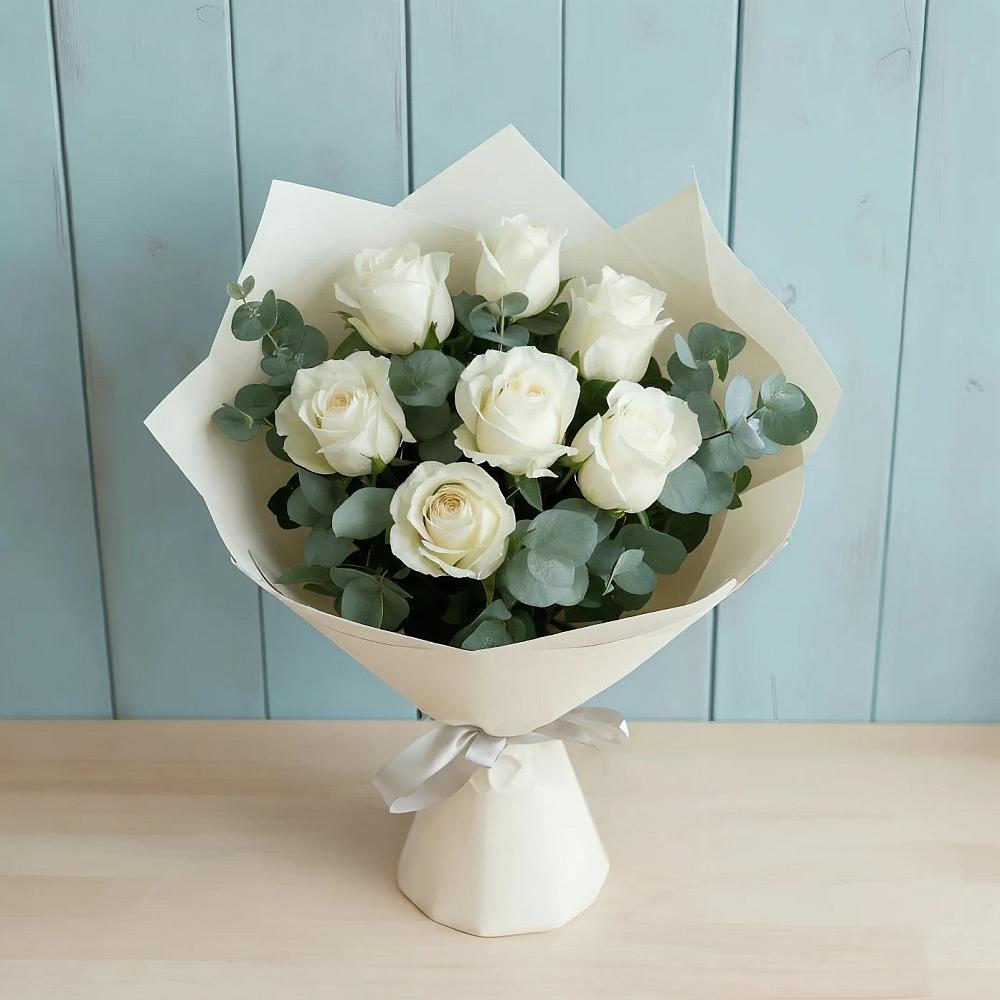 Букет Белые розы в Эвкалипте в Домне