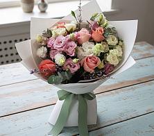 Букет цветов из:  Розы, Лизиантусы и Гвоздики в Домне