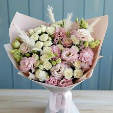 Букет цветов из:  Альстромерии и Розы в Домне