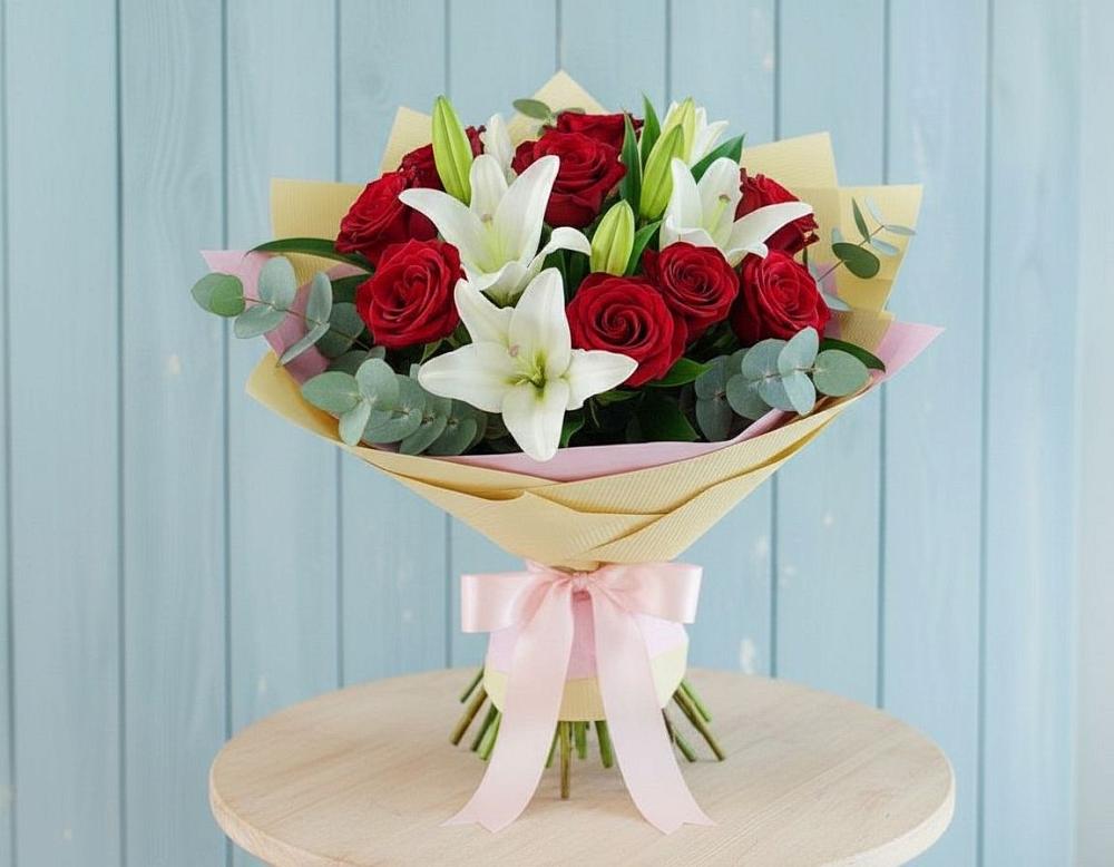 Букет цветов из: Лилии и Розы в Домне